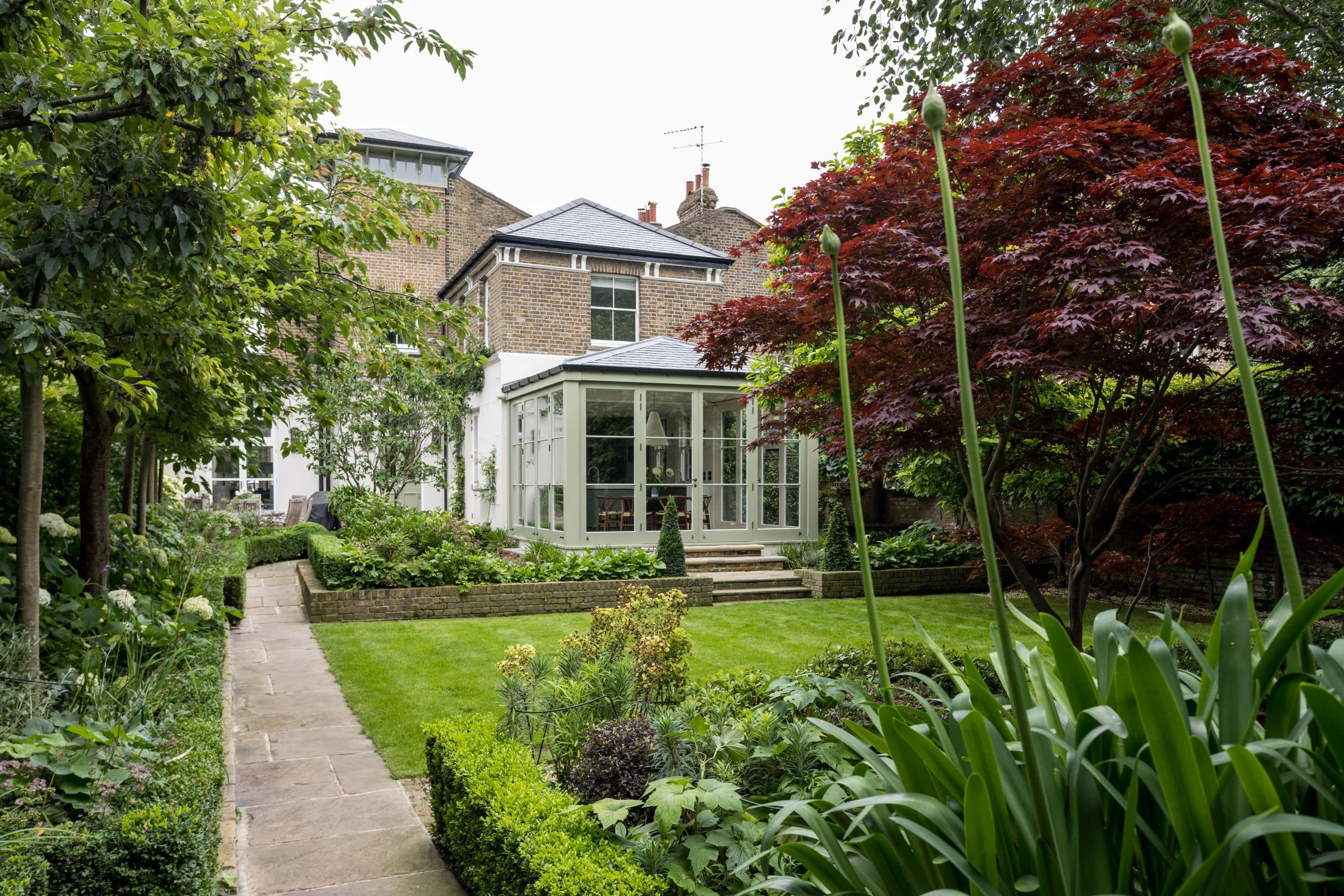 Mall House Garden